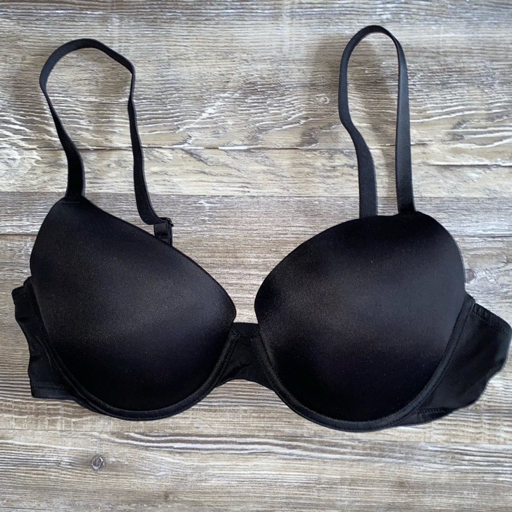 NWOT Victoria’s Secret Pink Push Up Bra